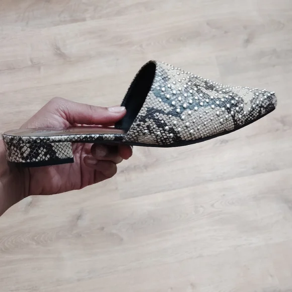 BEAST FASHION Women's Glittering Mules - Black and Gold - Picture 3 of 3